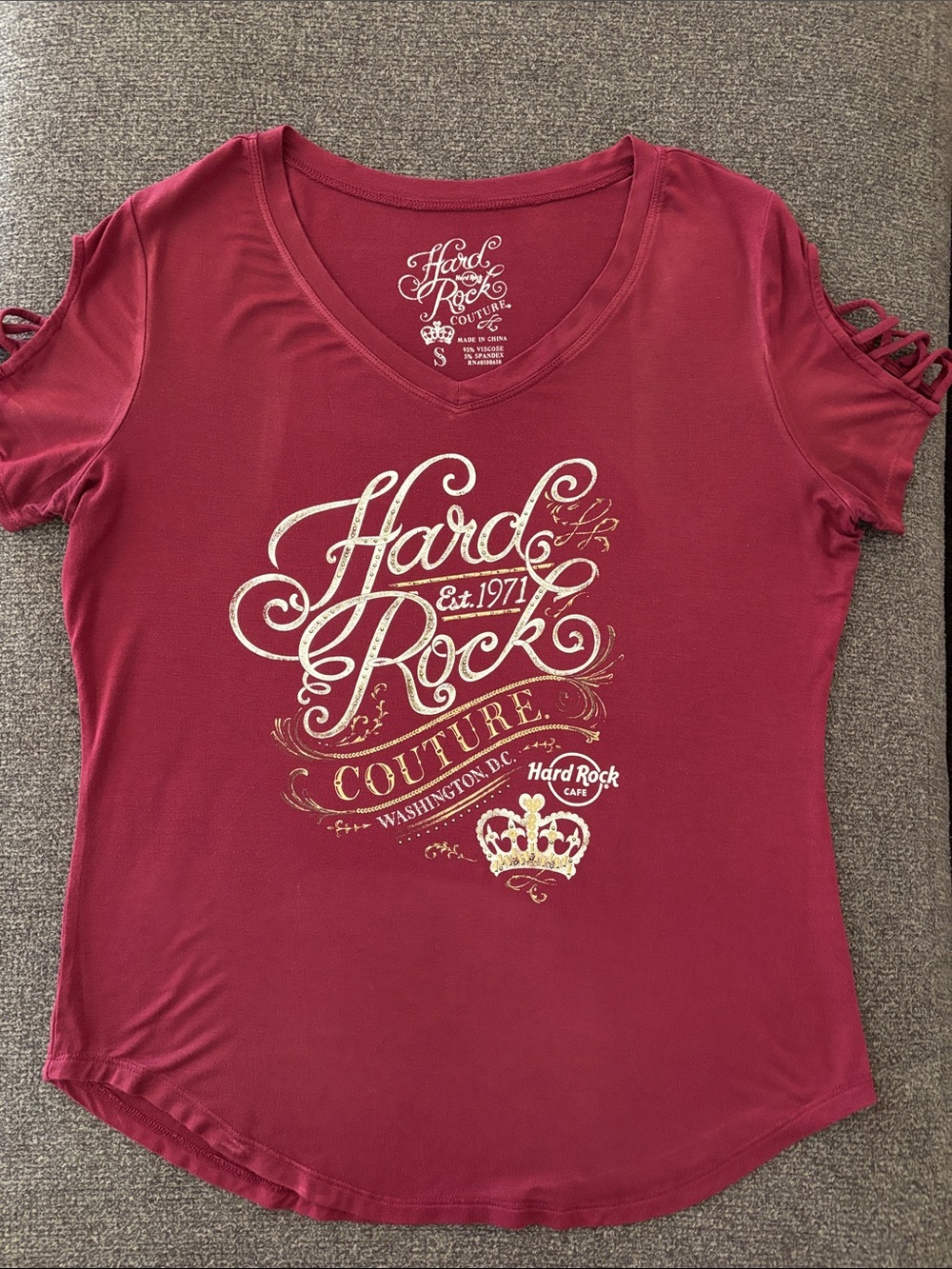 Hard Rock Women's V-Neck Tee in Burgundy